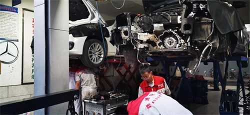 濟南沃爾沃汽車維修哪家好，汽車凹陷可以上哪維修？